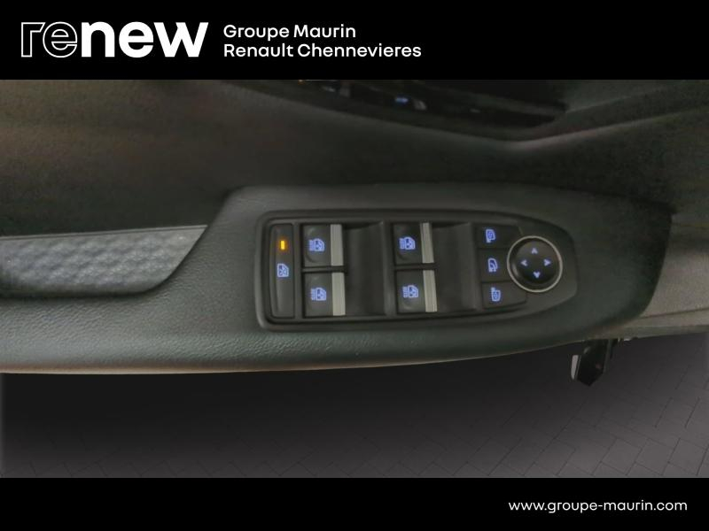 Photo 9 de l’annonce de RENAULT Megane d’occasion à vendre à CHENNEVIÈRES-SUR-MARNE
