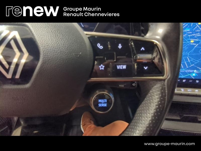 Photo 15 de l’annonce de RENAULT Megane d’occasion à vendre à CHENNEVIÈRES-SUR-MARNE