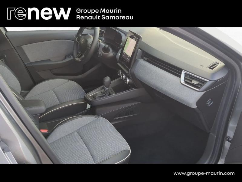 Photo 16 de l’annonce de RENAULT Clio d’occasion à vendre à SAMOREAU