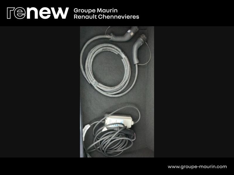 Photo 15 de l’annonce de RENAULT Zoe d’occasion à vendre à CHENNEVIÈRES-SUR-MARNE