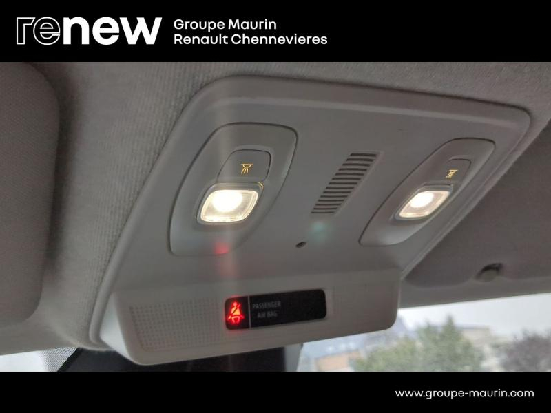 Photo 20 de l’annonce de RENAULT Zoe d’occasion à vendre à CHENNEVIÈRES-SUR-MARNE