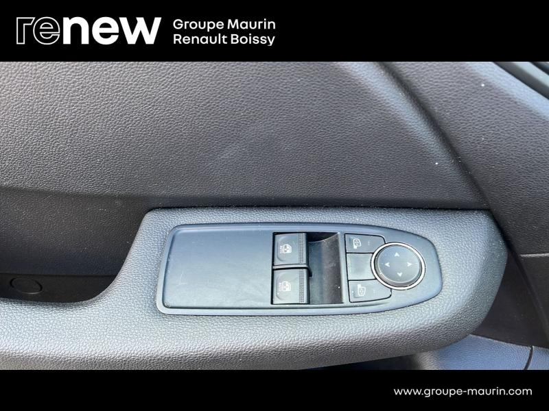 Photo 18 de l’annonce de RENAULT Clio d’occasion à vendre à LIMEIL-BRÉVANNES