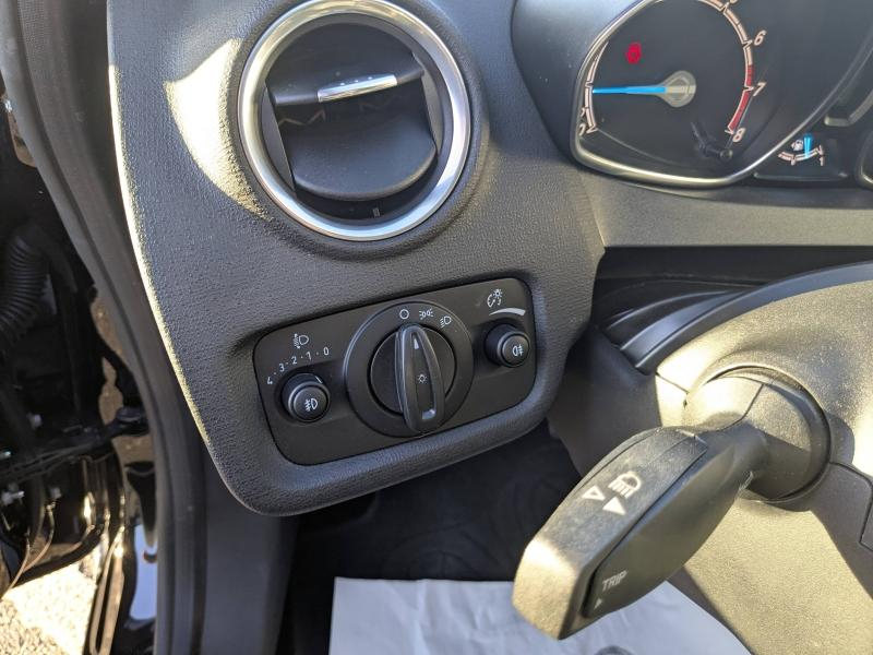 Photo 3 de l’annonce de FORD Fiesta d’occasion à vendre à CARCASSONNE