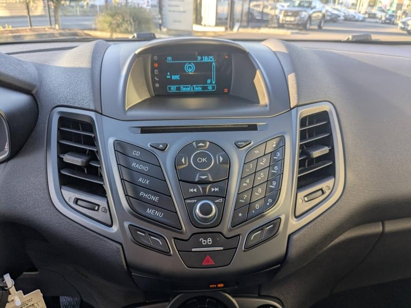 Photo 5 de l’annonce de FORD Fiesta d’occasion à vendre à CARCASSONNE