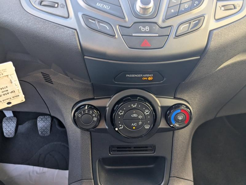 Photo 6 de l’annonce de FORD Fiesta d’occasion à vendre à CARCASSONNE