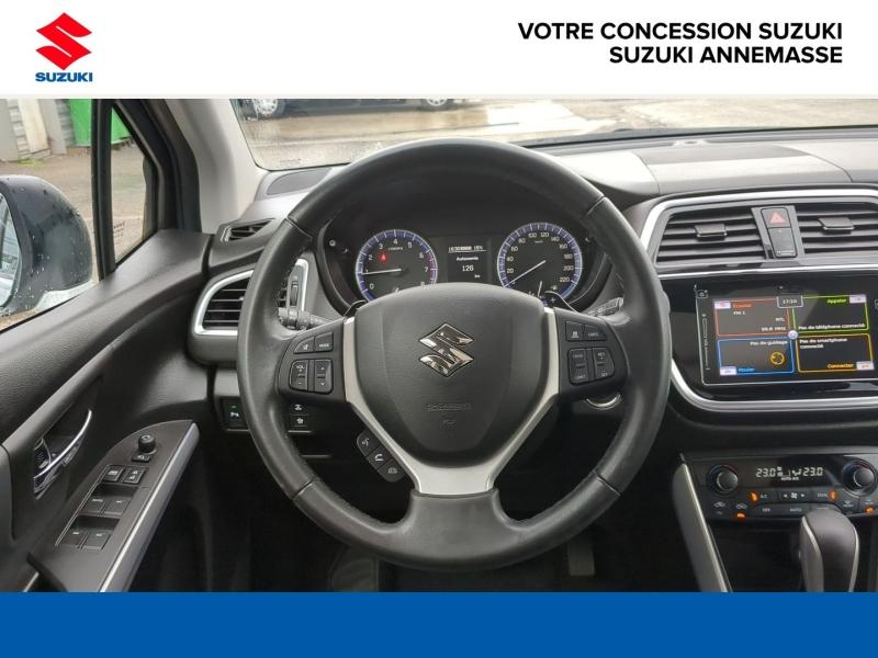 Photo 10 de l’annonce de SUZUKI SX4 S-Cross d’occasion à vendre à ANNECY