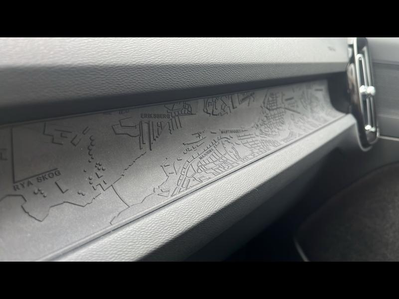 Photo 19 de l’annonce de VOLVO XC40 d’occasion à vendre à TOULON