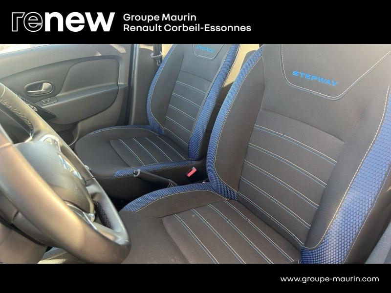 group.seo.links.detann.title Photo 12 de l’annonce de DACIA Sandero d’occasion à vendre à CORBEIL-ESSONNES