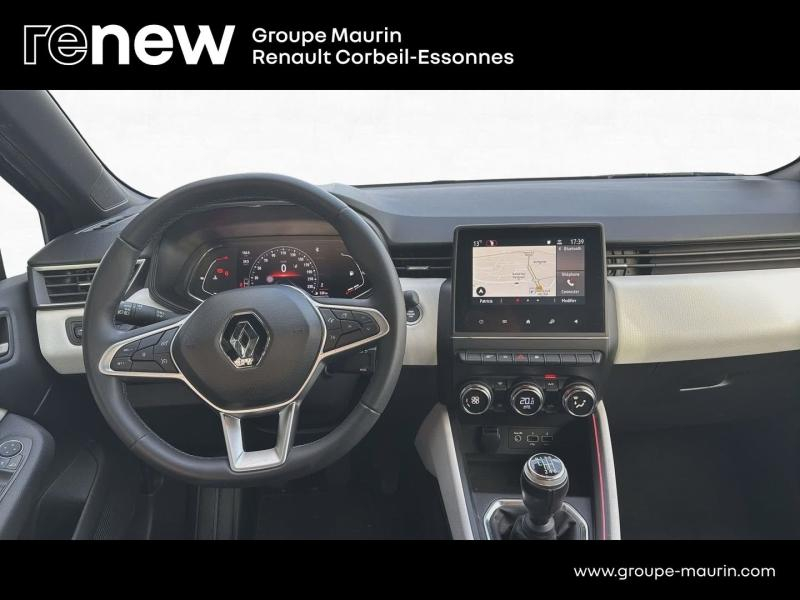 Photo 13 de l’annonce de RENAULT Clio d’occasion à vendre à CORBEIL-ESSONNES
