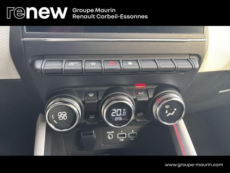 Photo 20 de l’annonce de RENAULT Clio d’occasion à vendre à CORBEIL-ESSONNES