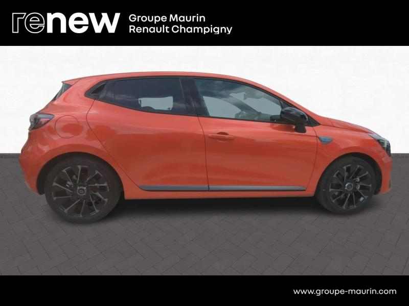 Photo 6 de l’annonce de RENAULT Clio d’occasion à vendre à CHENNEVIÈRES-SUR-MARNE