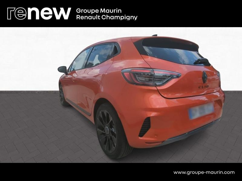 Photo 8 de l’annonce de RENAULT Clio d’occasion à vendre à CHENNEVIÈRES-SUR-MARNE