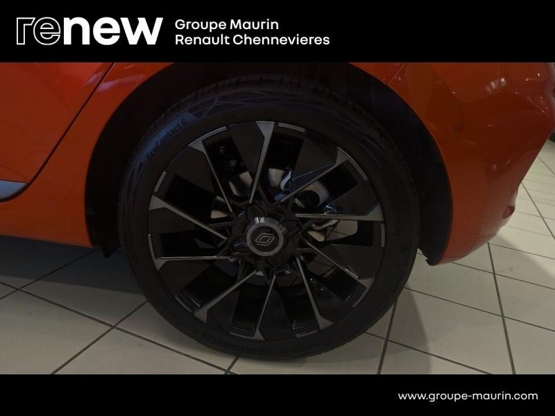 Photo 18 de l’annonce de RENAULT Clio d’occasion à vendre à CHENNEVIÈRES-SUR-MARNE