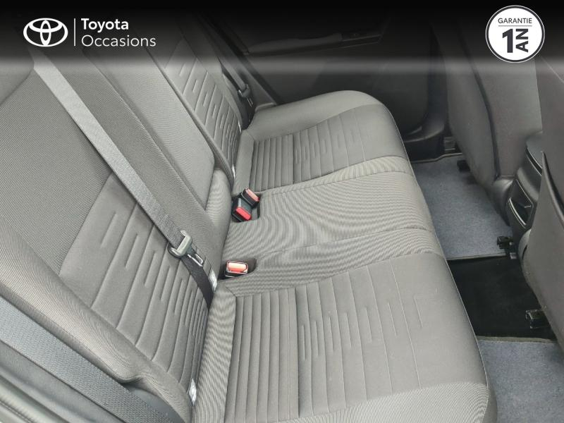 Photo 7 de l’annonce de TOYOTA Auris d’occasion à vendre à MONTFAVET