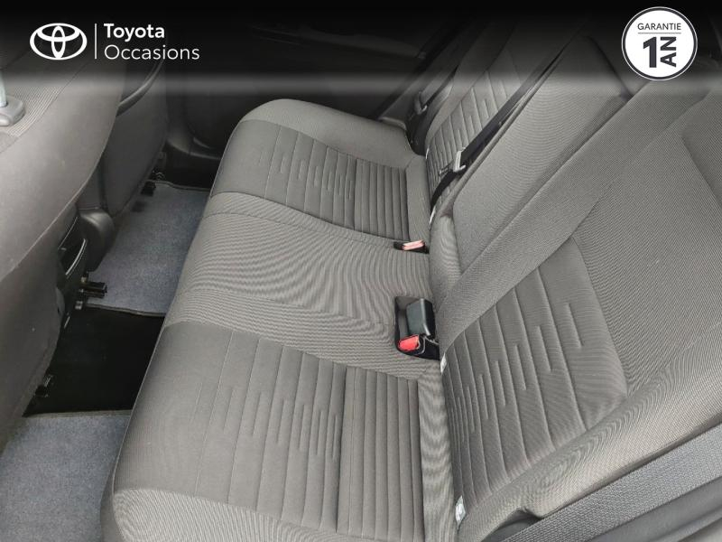 Photo 12 de l’annonce de TOYOTA Auris d’occasion à vendre à MONTFAVET
