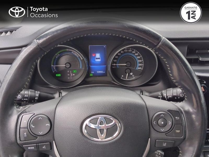 Photo 13 de l’annonce de TOYOTA Auris d’occasion à vendre à MONTFAVET