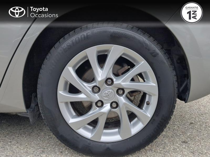Photo 16 de l’annonce de TOYOTA Auris d’occasion à vendre à MONTFAVET