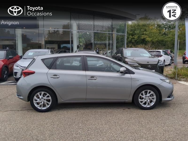 Photo 17 de l’annonce de TOYOTA Auris d’occasion à vendre à MONTFAVET