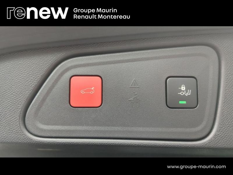 group.seo.links.detann.title Photo 16 de l’annonce de PEUGEOT 3008 d’occasion à vendre à VARENNES SUR SEINE