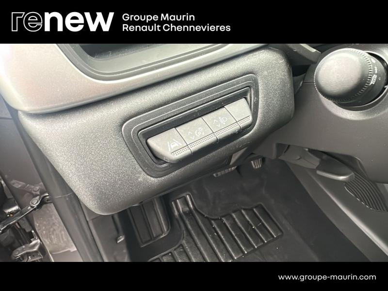 Photo 15 de l’annonce de RENAULT Captur d’occasion à vendre à CHENNEVIÈRES-SUR-MARNE