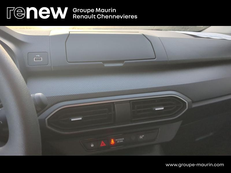 group.seo.links.detann.title Photo 10 de l’annonce de DACIA Sandero d’occasion à vendre à CHENNEVIÈRES-SUR-MARNE