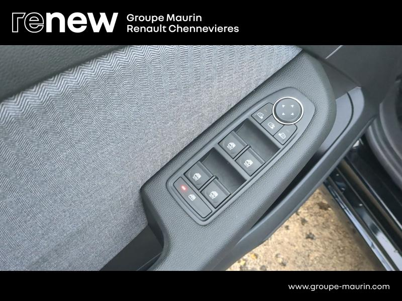 Photo 15 de l’annonce de RENAULT Clio d’occasion à vendre à CHENNEVIÈRES-SUR-MARNE