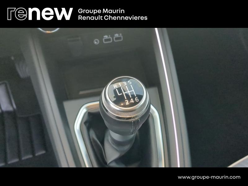 Photo 20 de l’annonce de RENAULT Clio d’occasion à vendre à CHENNEVIÈRES-SUR-MARNE