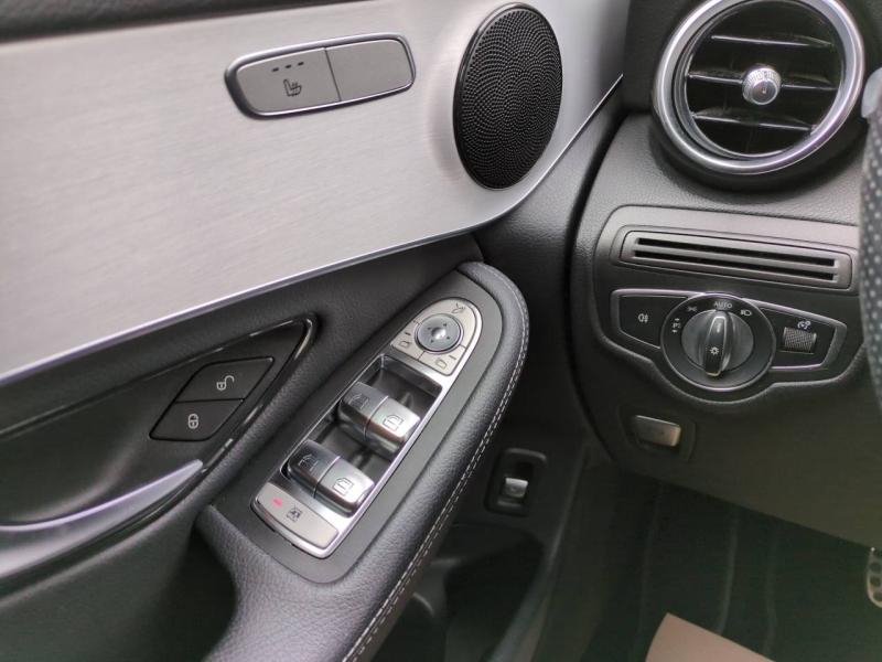 Photo 13 de l’annonce de MERCEDES-BENZ GLC d’occasion à vendre à NÎMES