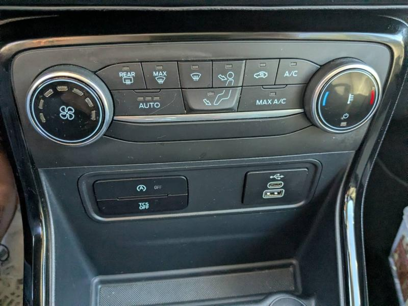 Photo 15 de l’annonce de FORD EcoSport d’occasion à vendre à AIX-EN-PROVENCE