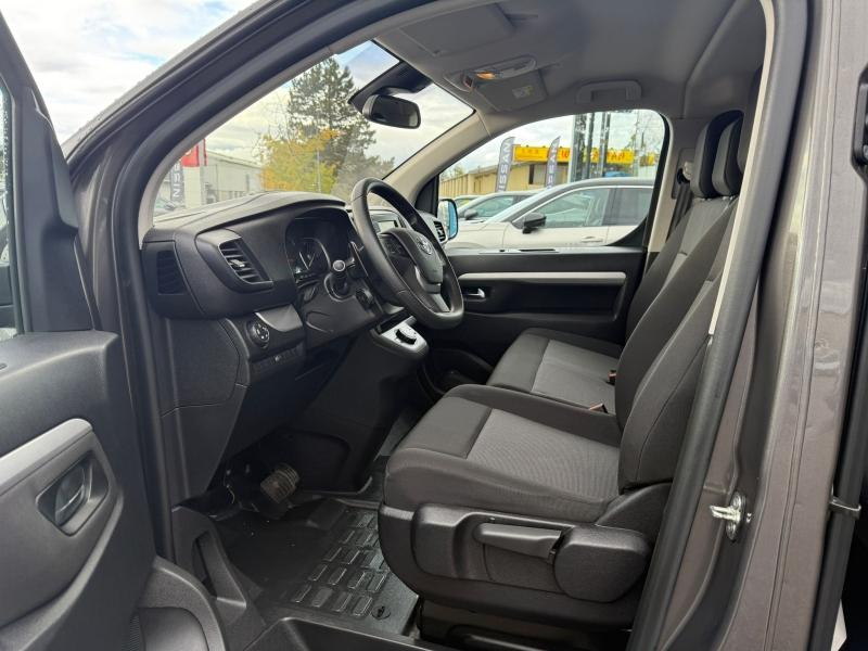 Photo 18 de l’annonce de TOYOTA ProAce Verso d’occasion à vendre à ANNEMASSE