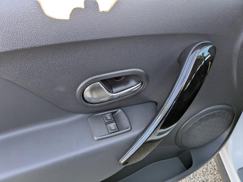 Photo 9 de l’annonce de DACIA Sandero d’occasion à vendre à LA VALETTE