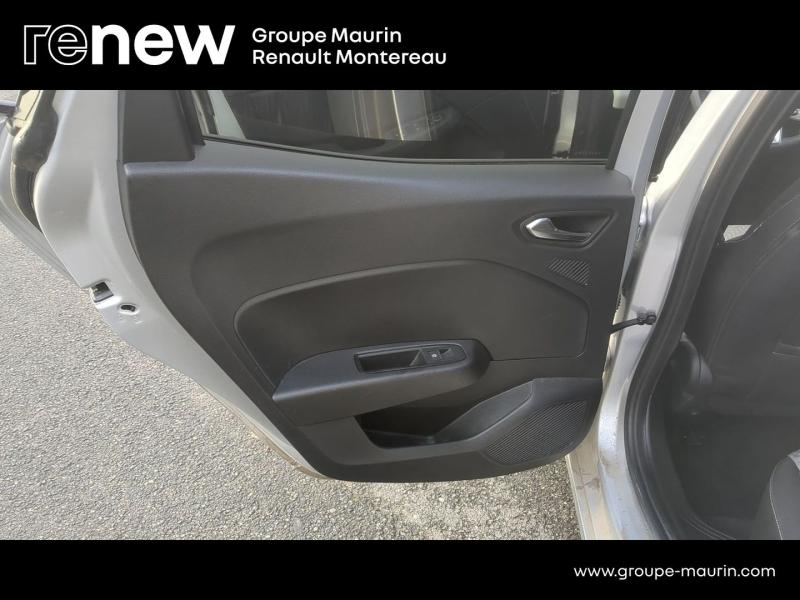 Photo 17 de l’annonce de RENAULT Clio d’occasion à vendre à VARENNES SUR SEINE