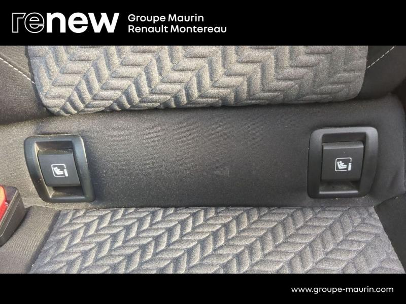 Photo 18 de l’annonce de RENAULT Clio d’occasion à vendre à VARENNES SUR SEINE