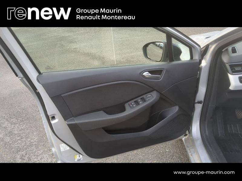 Photo 20 de l’annonce de RENAULT Clio d’occasion à vendre à VARENNES SUR SEINE