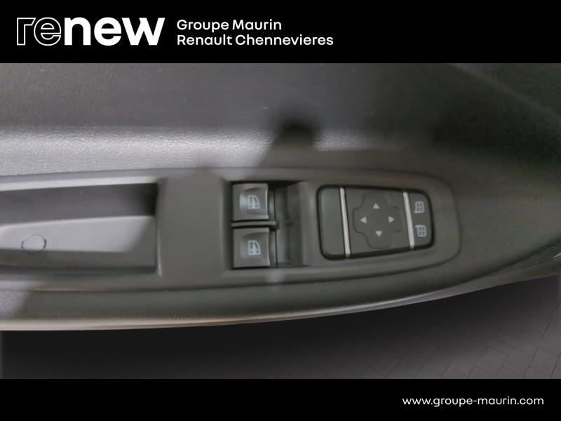 group.seo.links.detann.title Photo 11 de l’annonce de RENAULT Zoe d’occasion à vendre à CHENNEVIÈRES-SUR-MARNE