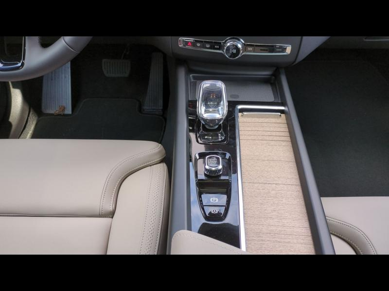 Photo 17 de l’annonce de VOLVO XC60 d’occasion à vendre à AIX-EN-PROVENCE