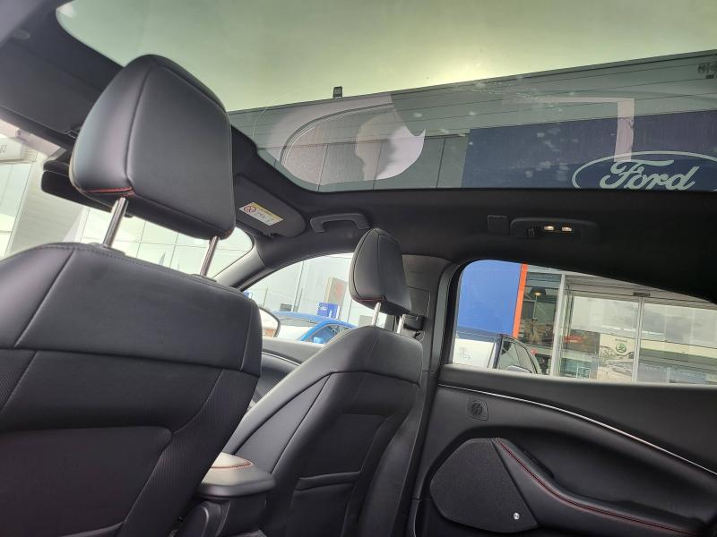 Photo 11 de l’annonce de FORD Mustang Mach-E d’occasion à vendre à FRÉJUS