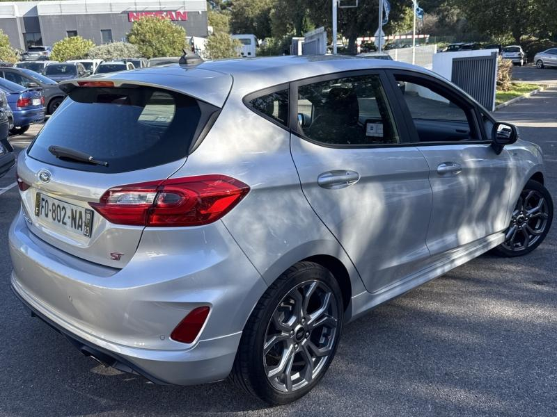 Photo 4 de l’annonce de FORD Fiesta d’occasion à vendre à TOULON