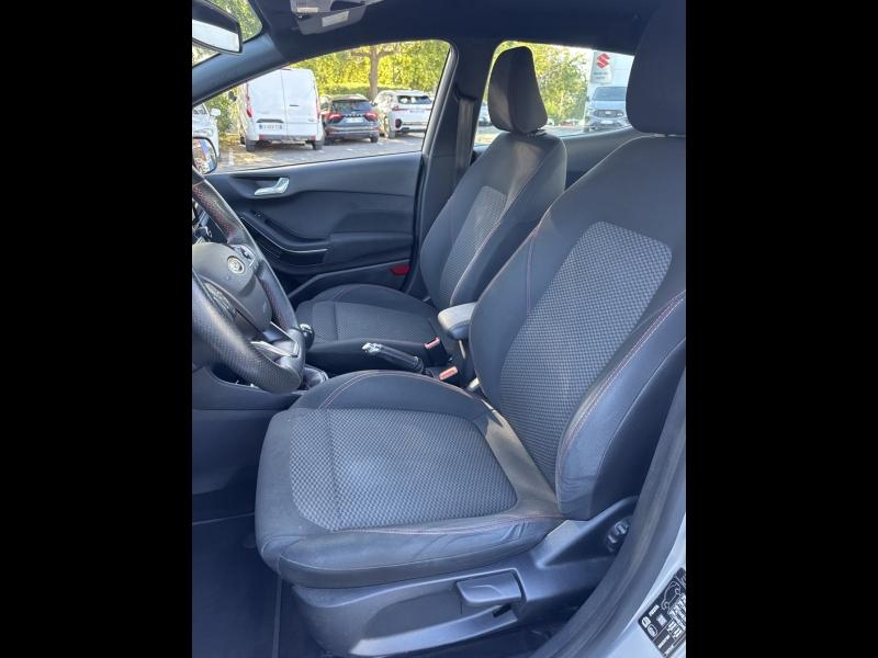 Photo 9 de l’annonce de FORD Fiesta d’occasion à vendre à TOULON