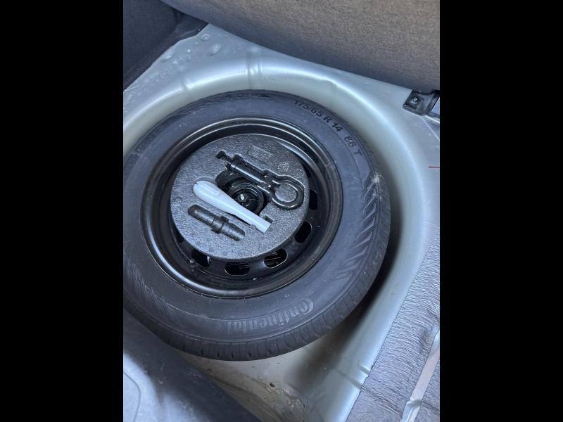 Photo 12 de l’annonce de FORD Fiesta d’occasion à vendre à TOULON