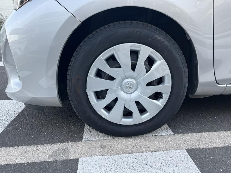 Photo 9 de l’annonce de TOYOTA Yaris d’occasion à vendre à LATTES