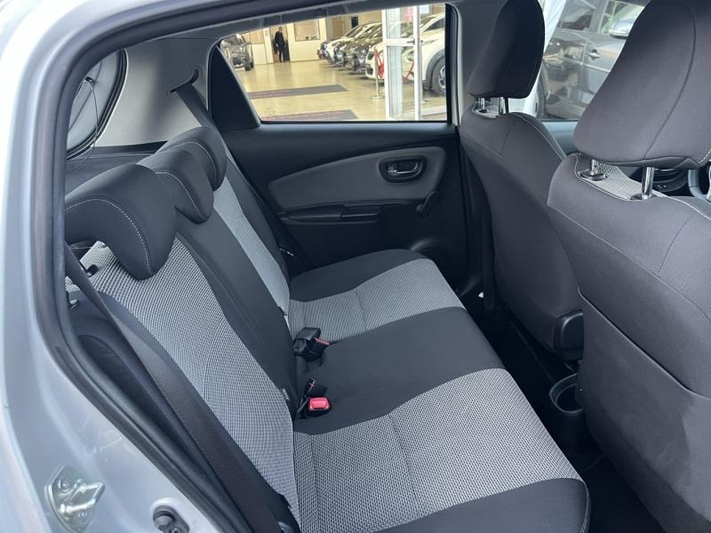 Photo 17 de l’annonce de TOYOTA Yaris d’occasion à vendre à LATTES