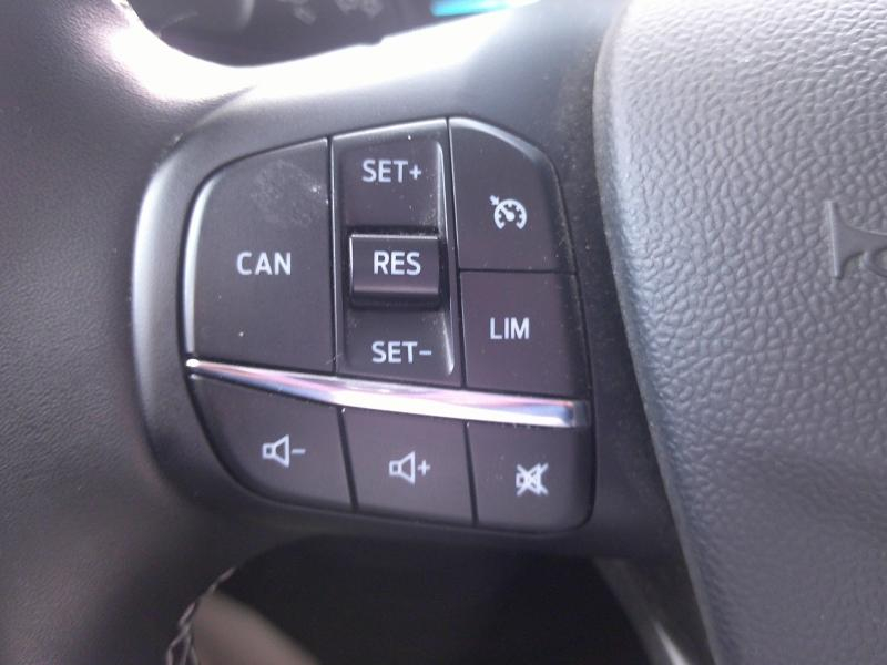 group.seo.links.detann.title Photo 13 de l’annonce de FORD Puma d’occasion à vendre à PERPIGNAN