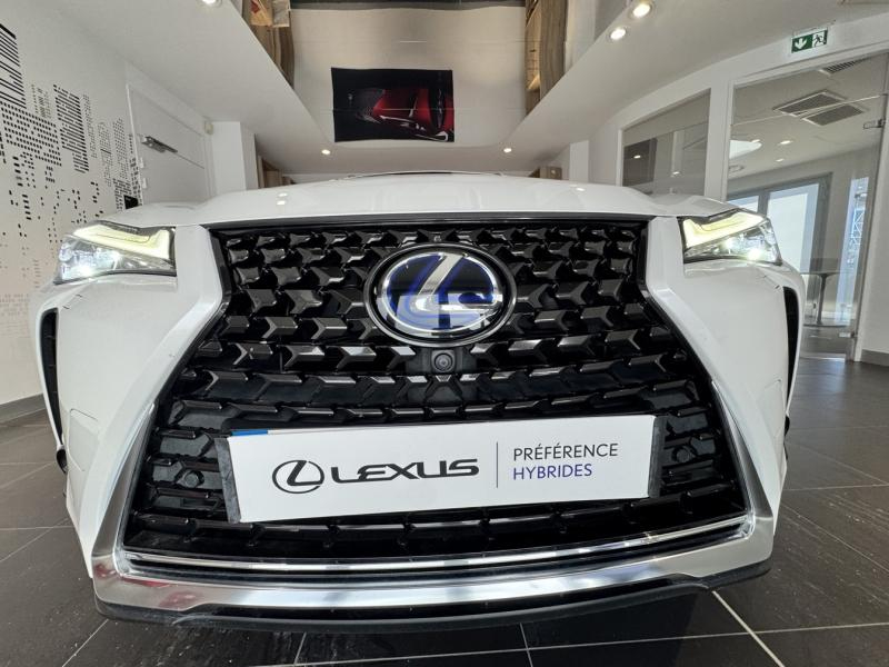 Photo 8 de l’annonce de LEXUS UX d’occasion à vendre à MONTFAVET