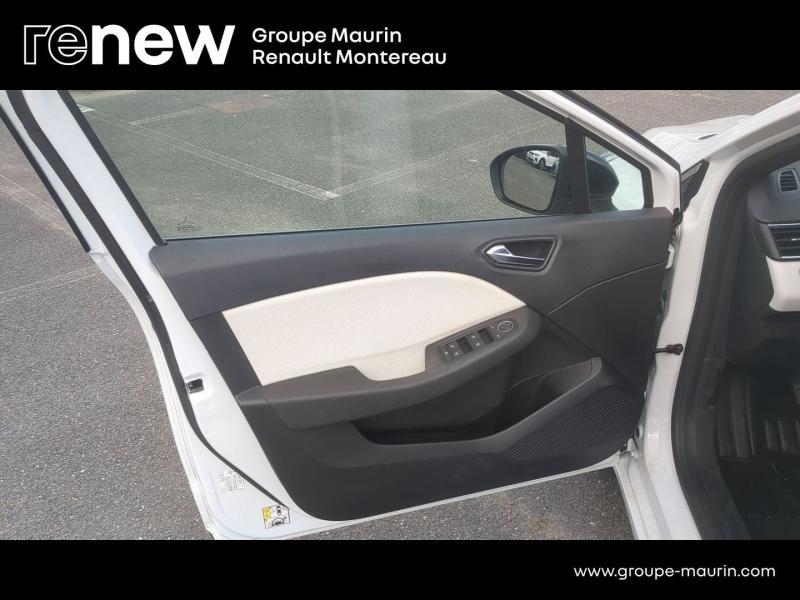 Photo 19 de l’annonce de RENAULT Clio d’occasion à vendre à VARENNES SUR SEINE