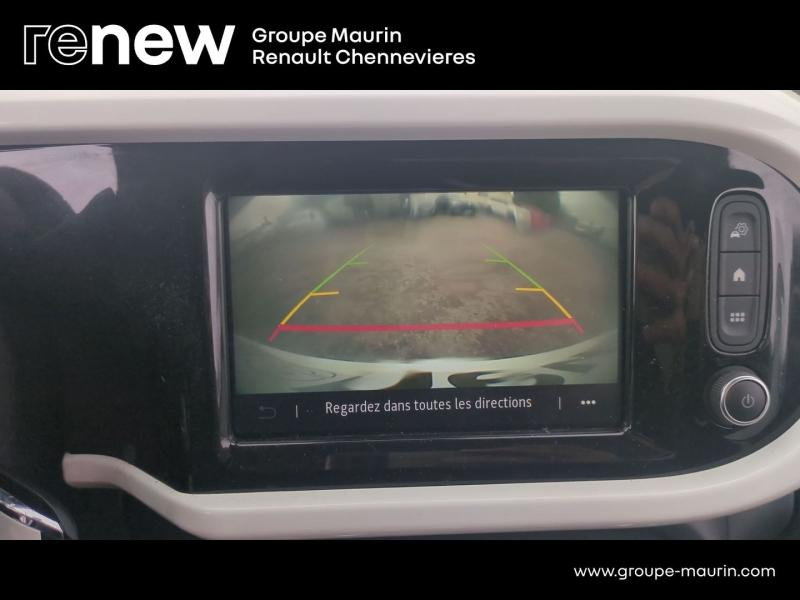 Photo 14 de l’annonce de RENAULT Twingo d’occasion à vendre à CHAMPIGNY-SUR-MARNE