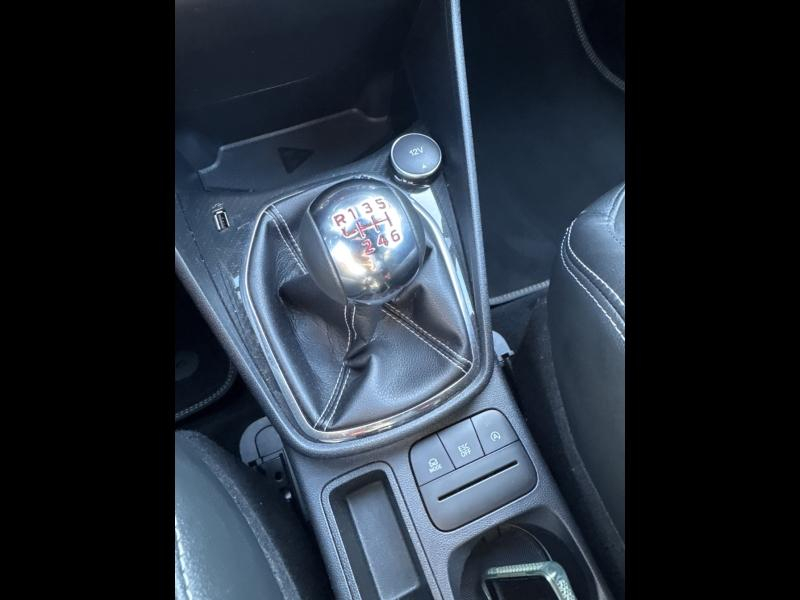 Photo 19 de l’annonce de FORD Fiesta d’occasion à vendre à TOULON