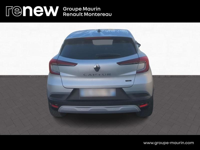 group.seo.links.detann.title Photo 4 de l’annonce de RENAULT Captur d’occasion à vendre à VARENNES SUR SEINE