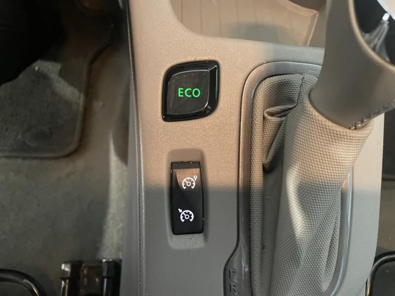 Photo 6 de l’annonce de RENAULT Zoe d’occasion à vendre à CHENNEVIÈRES-SUR-MARNE