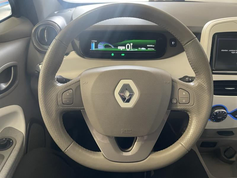 Photo 10 de l’annonce de RENAULT Zoe d’occasion à vendre à CHENNEVIÈRES-SUR-MARNE